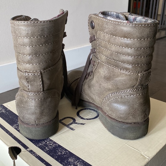 Roxy combat boots womens size 6.5 TTS - Picture 3 of 8